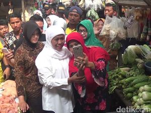 Khofifah Keluhkan Kurangnya Alat Peraga Kampanye di Area Publik