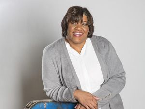 Connie Simpson, Pengasuh Bayi Para Selebriti Hollywood