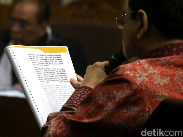 Foto: Novanto Baca Pleidoi Sendiri