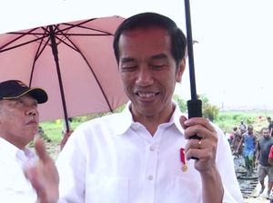 Jokowi: Kalau Nggak Boleh Bagi Sepeda Saat Kampanye, Saya Taati Jokowi: Kalau Nggak Boleh Bagi Sepeda Saat Kampanye, Saya Taati