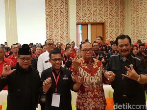 Ormas Sayap PDIP Siapkan 1.500 Posko Pemenangan Jokowi Ormas Sayap PDIP Siapkan 1.500 Posko Pemenangan Jokowi