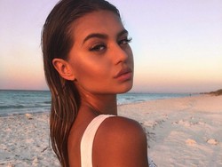 Zayn Malik Pakai Model Video Klip yang Mirip Gigi Hadid, Belum Move On?