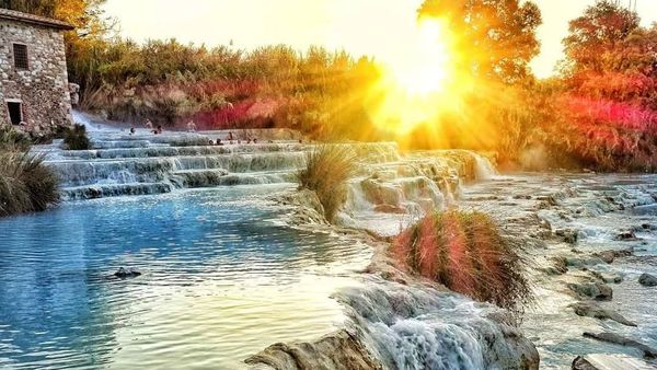 Foto: Pemandian Air Panas Terbaik di Italia