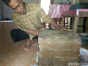 Batu yang Tak Bisa Dihancurkan di Ponorogo Sudah Tersimpan 50 Tahun Batu yang Tak Bisa Dihancurkan di Ponorogo Sudah Tersimpan 50 Tahun