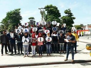 Sekelompok Anak Muda di Situbondo Beraksi Capreskan Anies Baswedan