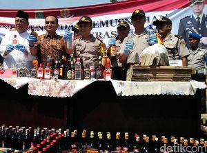 Iritasi Hingga Sirosis Hati, Ini Efek Miras Oplosan di Dalam Tubuh Iritasi Hingga Sirosis Hati, Ini Efek Miras Oplosan di Dalam Tubuh