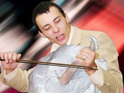 10 Foto Pernikahan Paling Aneh, Bikin Geleng-geleng Kepala
