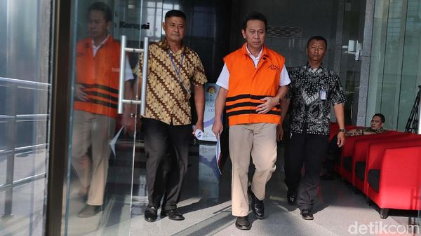 Pemeriksaan Lanjutan Bupati Kebumen, M. Yahya Fuad