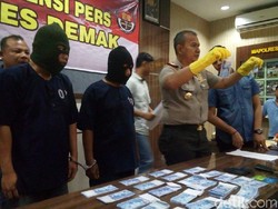 Terlilit Utang, 2 Sopir Ini Bersekongkol Edarkan Upal di Demak