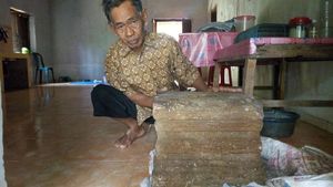 Foto: Batu Ini Tak Mempan Dilinggis, Ternyata Benda Purbakala