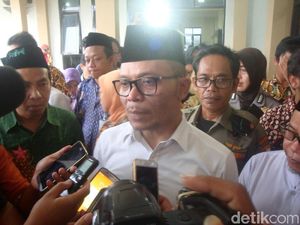 Menaker: Pemerintah akan Perjuangkan Hak-Hak Parinah Menaker: Pemerintah akan Perjuangkan Hak-Hak Parinah