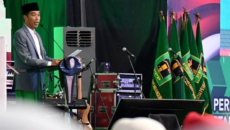 Jokowi Ingatkan Parpol Berpolitik dengan Etika