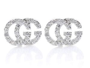 Gold atau Silver? Ini Cara Pilih Aksesori Berdasarkan Warna Kulit