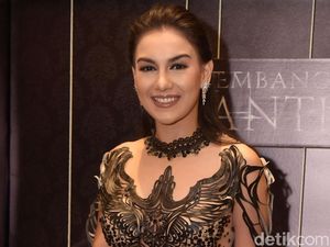 Irish Bella Bukan Perempuan yang Ingin Selalu Urus Dapur Irish Bella Bukan Perempuan yang Ingin Selalu Urus Dapur