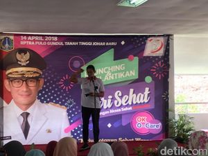 Foto Mejeng di Spanduk, Sandi: Kalau Pak Anies Tahu Saya Kena Marah