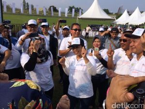 Jempol Digoyang, Rini Joget Dangdut Bareng Direksi BUMN