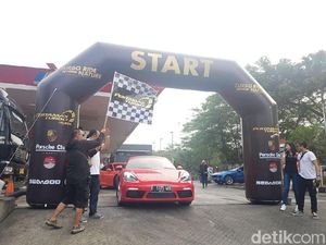 Ini Kata Pemilik Mobil Porsche Setelah Coba Pertamax Turbo
