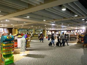 Pasca Bom Surabaya, Pengamanan Bandara Ngurah Rai Diperketat