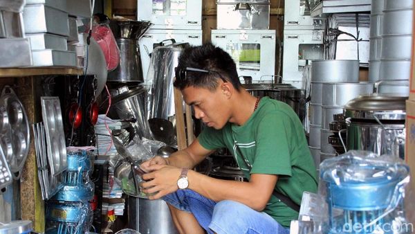 Geliat UKM Perkakas Dapur di Cawang