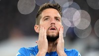 Dries Mertens merupakan salah satu andalan Napoli di lini depan dan masuk jajaran pemain-pemain subur Serie A dua musim terakhir setelah mencetak 28 gol (2016/2017) dan 18 gol (2017/2018). (Foto: Francesco Pecoraro/Getty Images)