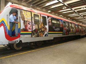 Logo Wonderful Indonesia Hiasi Kereta Bawah Tanah Venezuela Logo Wonderful Indonesia Hiasi Kereta Bawah Tanah Venezuela