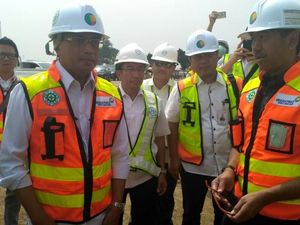 Pembangunan Runway Bandara Soetta Pakai Program Padat Karya Tunai