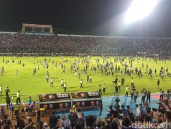 Arema vs Persib Dinyatakan Selesai 2-2, Insiden Akan Dibahas Komdis