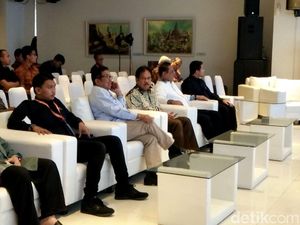 Wakapolri dan Menteri ATR Hadiri Forum Ekonomi Pemuda Islam Wakapolri dan Menteri ATR Hadiri Forum Ekonomi Pemuda Islam