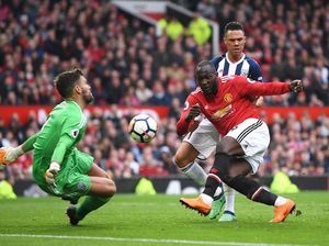 MU-West Brom Tanpa Gol di Babak Pertama