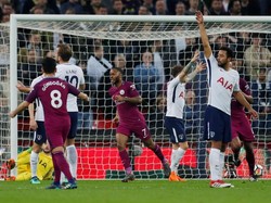 Kemenangan City kemudian disegel oleh Raheem Sterling dengan golnya di menit ke-72. Foto: Andrew Couldridge/Action Images via Reuters
