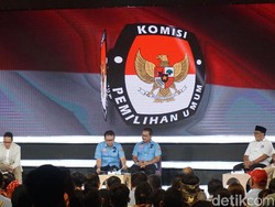 Debat Publik Pilwalkot Bandung, Tiga Paslon Pamer Solusi Masalah Debat Publik Pilwalkot Bandung, Tiga Paslon Pamer Solusi Masalah