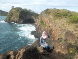 Sudah Lihat Pesona Pulau Sangiang?