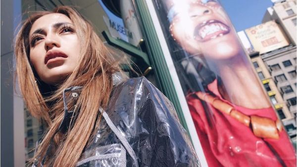 Keceriaan dan Mata Sembab Jessica Iskandar di Amerika
