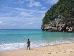 Pesona Pantai Babah Dua yang Tiada Duanya