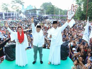 Istigasah Kubro Gus Ipul-Puti Guntur Dibanjiri Puluhan Ribu Warga