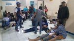Foto: Rusuh Suporter di Laga Arema vs Persib