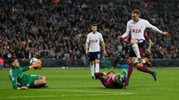 Di menit ke-42, Christian Eriksen mencetak gol untuk menipiskan ketertinggalan Spurs. Foto: David Klein/Reuters