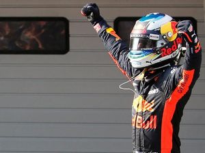 Ricciardo Menang di Shanghai, Bottas Kedua Ricciardo Menang di Shanghai, Bottas Kedua