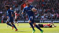 1. Oliver Giroud menjadi supersub Premier League musim ini. 22 kali jadi pemain pengganti untuk Arsenal lalu Chelsea, ia sukses mengemas enam gol. (Foto: Ian Walton/Reuters)