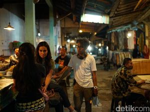 Mira dan Riri Reza Rampungkan Kulari ke Pantai di Banyuwangi