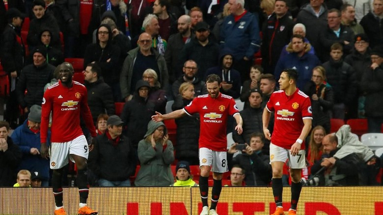 Bukan Senin yang Indah untuk Juan Mata Bukan Senin yang Indah untuk Juan Mata