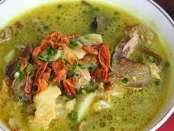Masak Apa Hari Ini : Empal Gentong dan Bakwan Jagung yang Gurih Enak