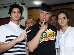 Hati Melly Goeslaw Teriris Lihat Al dan Dul Menangis di Konser Dewa 19