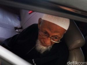 Anak: Abu Bakar Baasyir Tolak Pancasila Dibenturkan dengan Islam Anak: Abu Bakar Baasyir Tolak Pancasila Dibenturkan dengan Islam