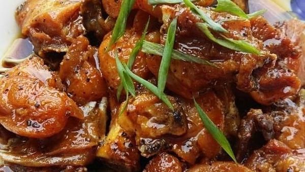Sedap Belumur Bersaus! 10 Ayam Asam Manis Pilihan Netizen yang Bikin Lapar