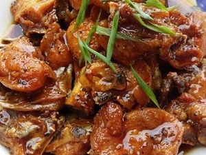 Sedap Belumur Bersaus! 10 Ayam Asam Manis Pilihan Netizen yang Bikin Lapar