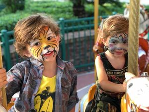 Foto Menggemaskan Kakak-Adik Ini Mungkin Bisa Perbaiki Mood
