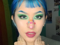 Antimainstream! Pakai Makeup di Hidung Kini Jadi Tren