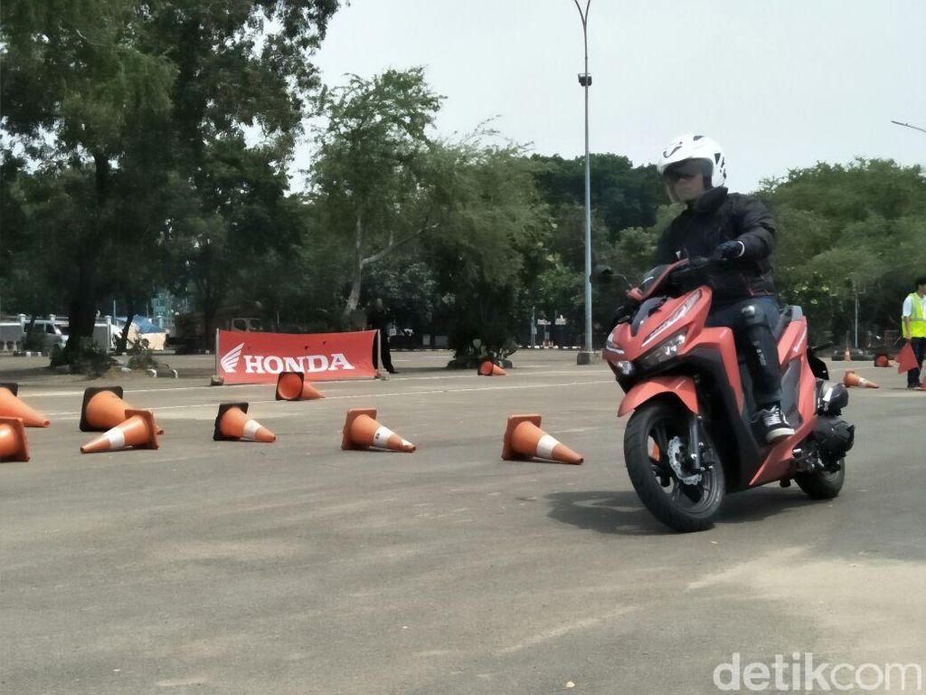 Belum Ada ABS Motor Cc Kecil Honda Punya CBS, Apa Itu? Belum Ada ABS Motor Cc Kecil Honda Punya CBS, Apa Itu?