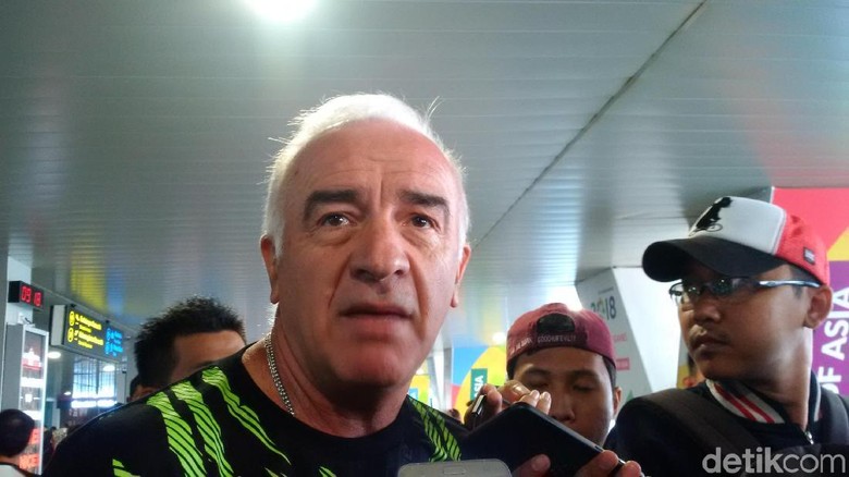 Rusuh di Kanjuruhan Jadi Pengalaman Pertama Pelatih Persib Rusuh di Kanjuruhan Jadi Pengalaman Pertama Pelatih Persib